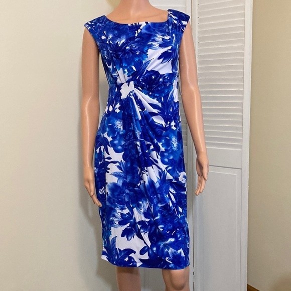 Women’s Size 6 Connected Apparel blue floral twist front dress NWT - Picture 1 of 6